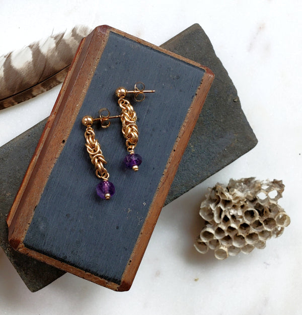 Gold earrings in byzantine pattern with amethyst drops