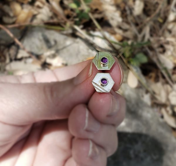 Hexagon with lines and gemstone